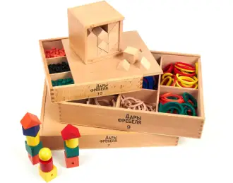 Занятия и игры с «Дарами Фрёбеля»