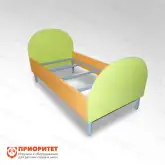 Кровать детская на металлических ножках (123,2 см)1