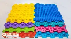 Коврик массажный «Тропа здоровья» (16 пазлов)1