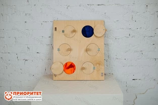 Тактильно-развивающая панель «Волшебные мешочки» Тактильно-развивающая панель «Волшебные мешочки»