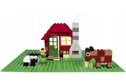 Конструктор Лёва. Зеленая строительная пластина 32х32, 10700 техник1