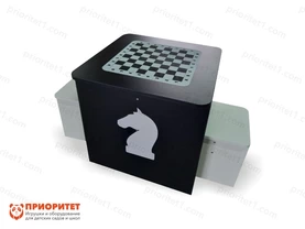 Шахматный стол «Ход конем» (с двумя табуретами)