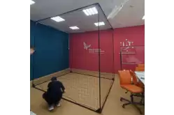 Сетчатый куб 3х3х3м для тестовых полётов в защищённом пространстве1