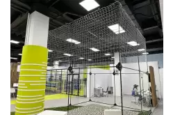 Сетчатый куб 4х4х4м для тестовых полётов в защищённом пространстве1