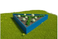 Вечная грядка треугольной формы из толстых брусков