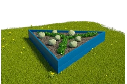 Вечная грядка треугольной формы из толстых брусков1