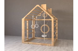 Деревянный домик для детей1