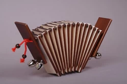 Трещотка пластинчатая «малютка» с бубенцами1