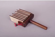 Трещотка пластинчатая на ручке