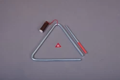 Треугольник музыкальный 18 см.1