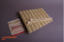 Ксилофон диатонический Ля мажор (8 пластин, на низком резонаторе) лак1