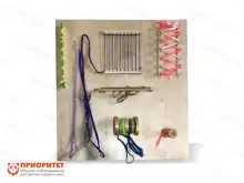 Настенный модуль для развития мелкой моторики «Шнурочки»1