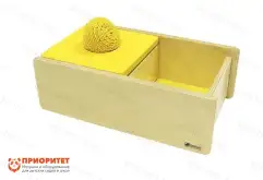 Коробочка с вязаным мячиком и перекидной крышкой1