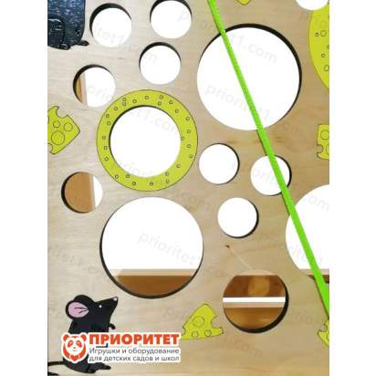 Развивающая панель Мышки в сыре из фанеры