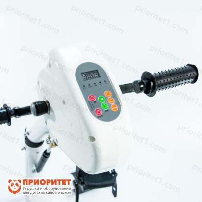 Велотренажер двухмоторный Модель HSM-20CE экран