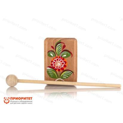 Коробочка «Малышка» с росписью, Мастерская Сереброва (8x5x3 см), с палочкой, вид спереди