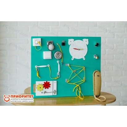 bizibord-zanyatnaya-luzhajka-goluboj-1