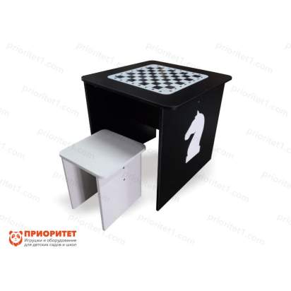Шахматный стол «Ход конем»-04
