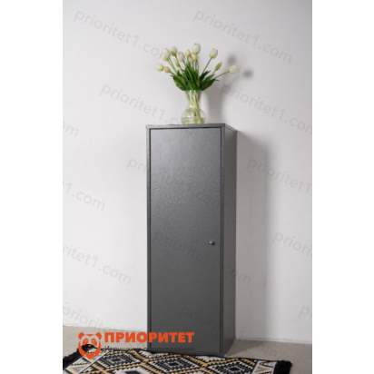 stellazh-penal-uyutnaya-komnata-seryj-4