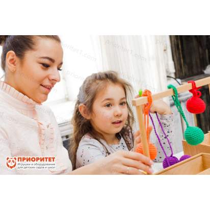 Игры с текстильными мячиками из Даров Фребеля