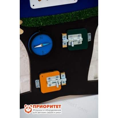 Бизиборд «Отважный моряк» с замочками