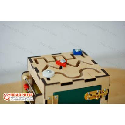 Бизикуб Полезная игра вид сверху