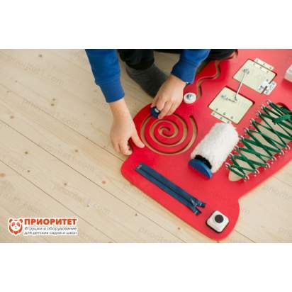 Бизиборд Красная машинка с лабиринтом