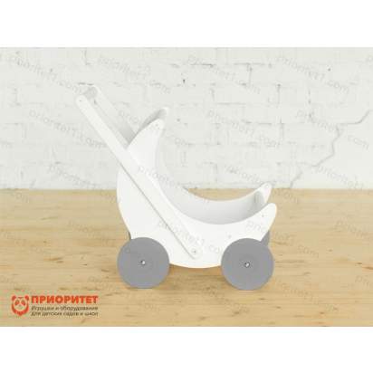 kolyaska-katalka-moe-chudo-belaya-s-serymi-kolesami