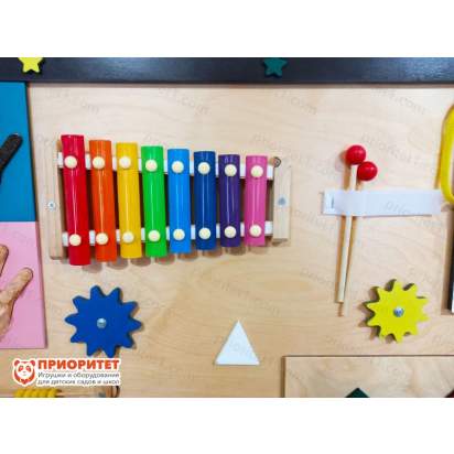 Двухсторонняя тактильная панель «Гармоничное развитие» с ксилофоном