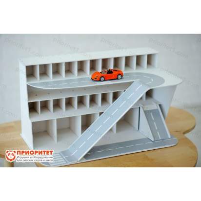 Парковка для хранения игрушечных машинок Гаражик вид спереди