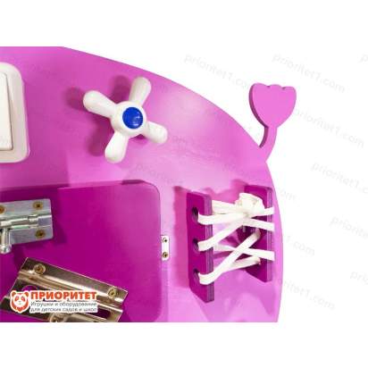 Бизиборд «Сиреневый бегемот» с шнуровкой