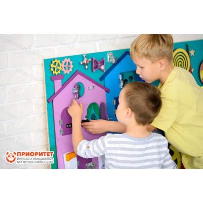 Бизиборд Город мечты с открывающимися окошками