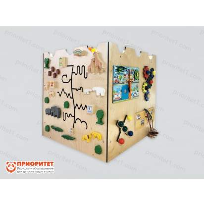 Бизикуб Волшебный замок общий вид