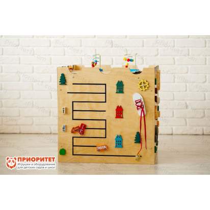 Бизикуб Волшебная крепость вид справа