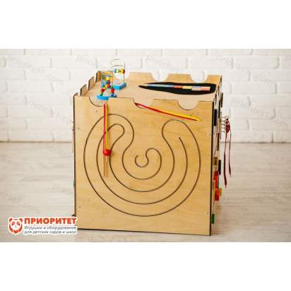 Бизикуб Волшебная крепость вид спереди