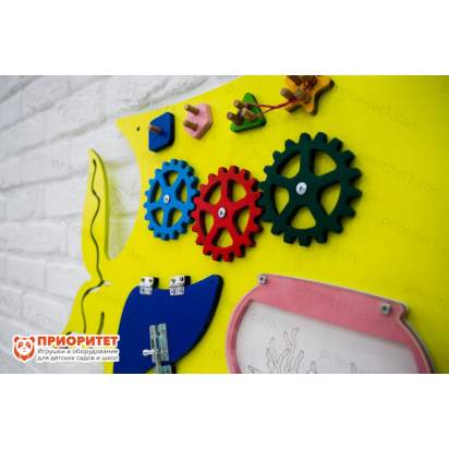 Бизиборд «Желтая рыбка» с шестеренками