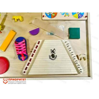 Акустическая тактильная панель «Юная звездочка» вид вблизи