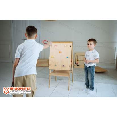 Тактильно-развивающая панель «Меткий кольцеброс»_1