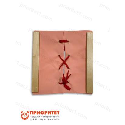 Розовая рамка с красной шнуровкой