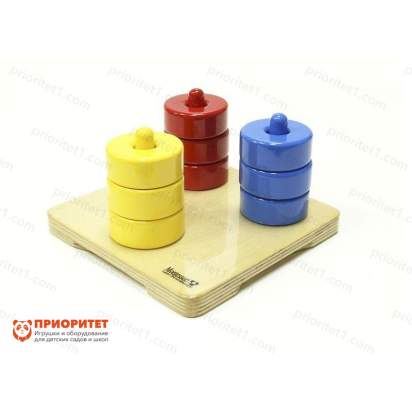 Цветные кольца Монтессори на трех колышках