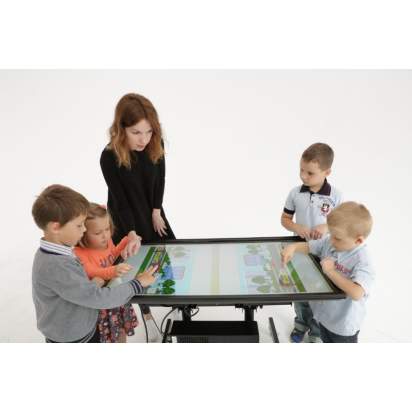Интерактивный стол логопеда «Виэль» занятия с детьми