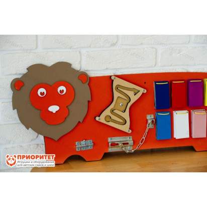 Бизиборд «Смелый львёнок» для детей